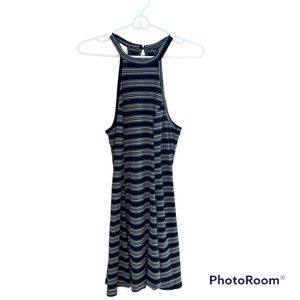 🔹HOLLISTER: Women’s size M, navy blue striped pattern, sleeveless skater dress.